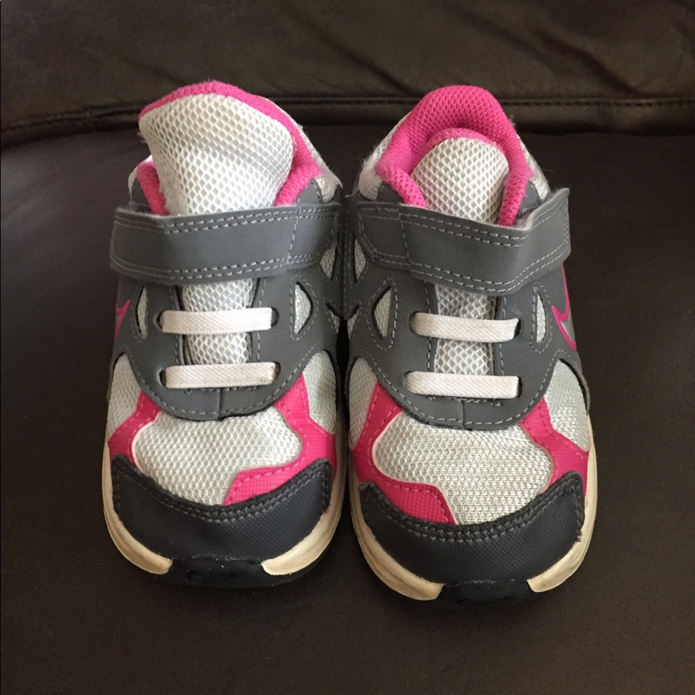 Nike Toddler Shoes 7c